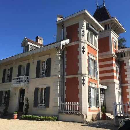 Manoir De L'Epine Bed & Breakfast Saint-Severin Exterior photo