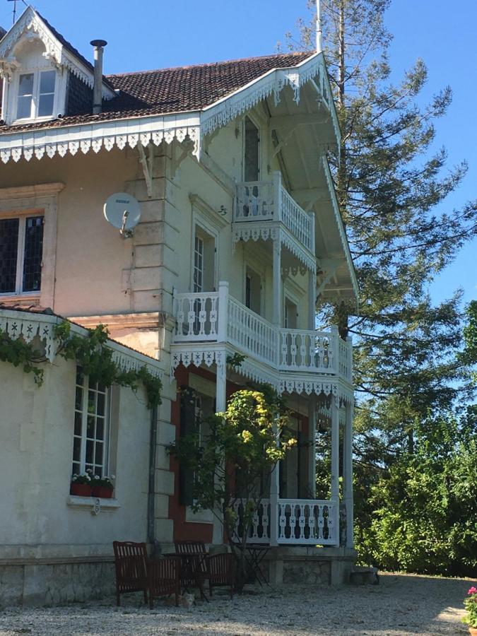 Manoir De L'Epine Bed & Breakfast Saint-Severin Exterior photo