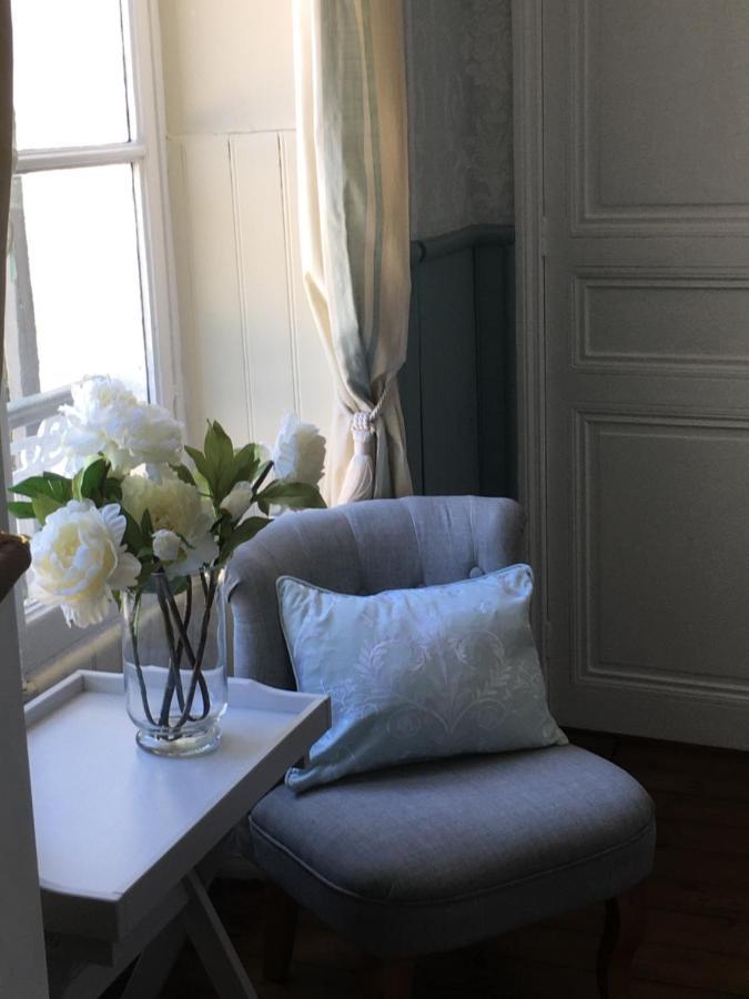 Manoir De L'Epine Bed & Breakfast Saint-Severin Exterior photo