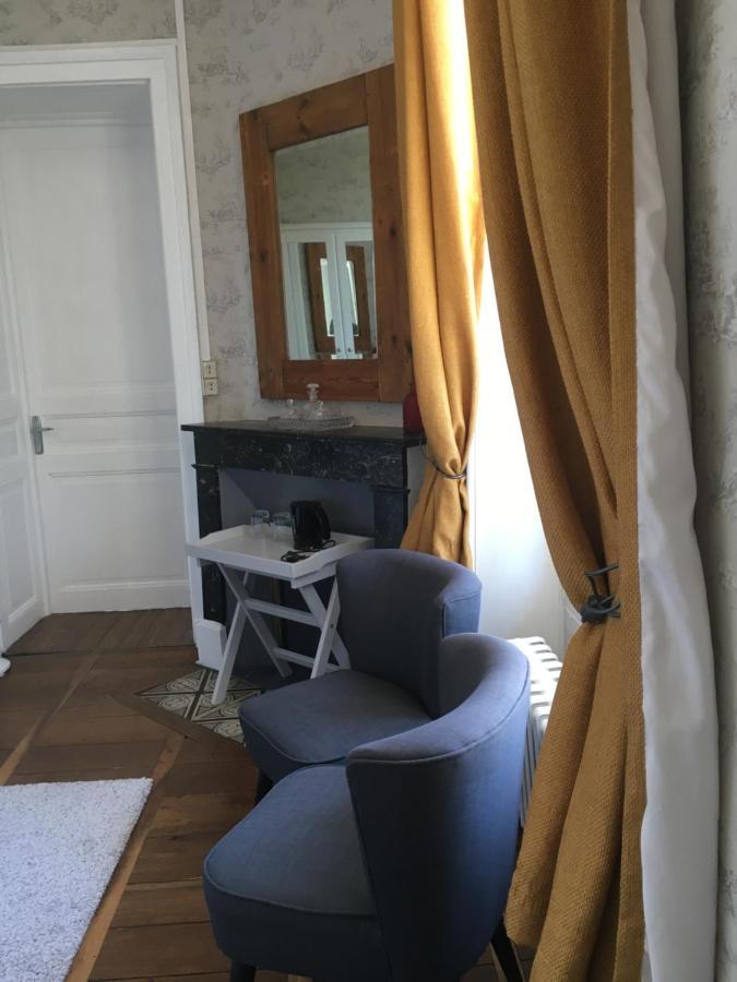 Manoir De L'Epine Bed & Breakfast Saint-Severin Exterior photo